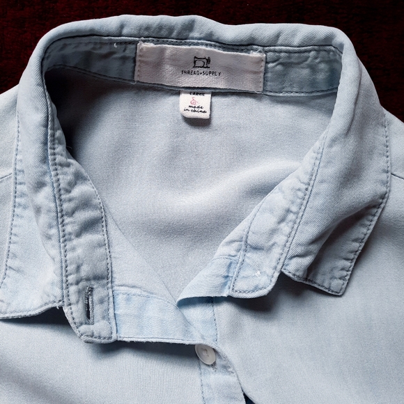 Thread & Supply L Chambray Slouchy Button Down Top - Picture 7 of 8